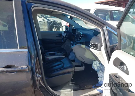 2022 Chrysler Pacifica Touring L from USA, damaged, VIN 2C4RC1BG2NR199063